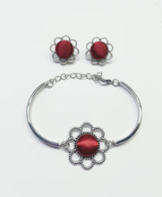 Load image into Gallery viewer, Ensemble - bracelets et boucles d’oreilles fleurs rouilles
