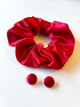Charger l&#39;image dans la galerie, Duo chou - Satin rouge avec une teinte de rose
