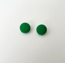 Load image into Gallery viewer, Duo chou - chouchou bleu vert rose et boucles d’oreilles vertes
