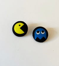 Charger l&#39;image dans la galerie, Duo chou - Pac Man boucles d’oreilles boutons
